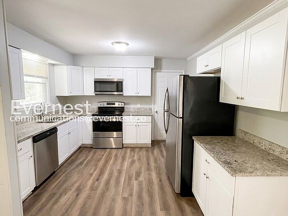5th image of 109 Shirley Dr