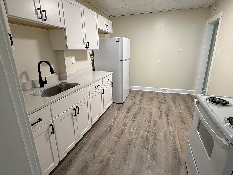 115 N Broad St #1R