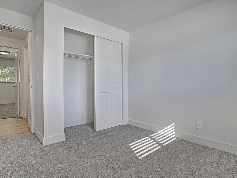 Westmont Townhomes — Photo 38