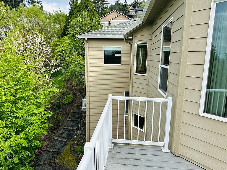 1875 N 15th Ct — Photo 17