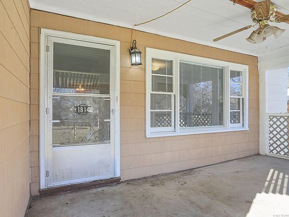 4th image of 1814 N Columbia Pl