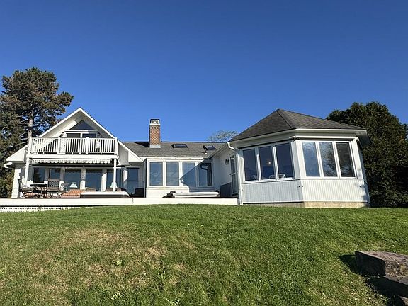 2nd image of 165 Crescent Road