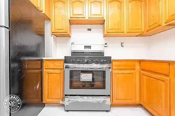 Rented by Blue Egg Realty Corp | media 38