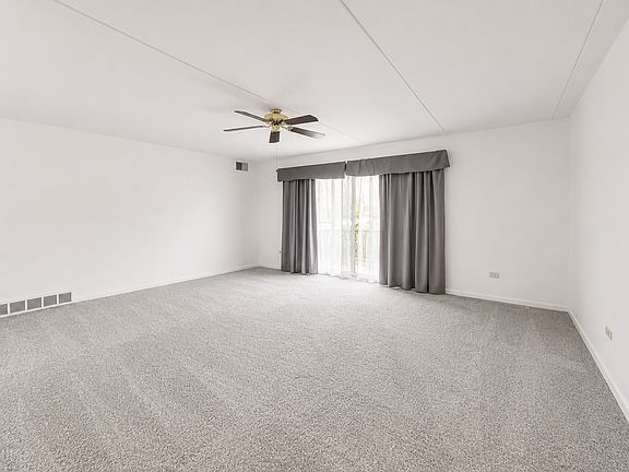 4th image of 18559 Escanaba Ct APT 101