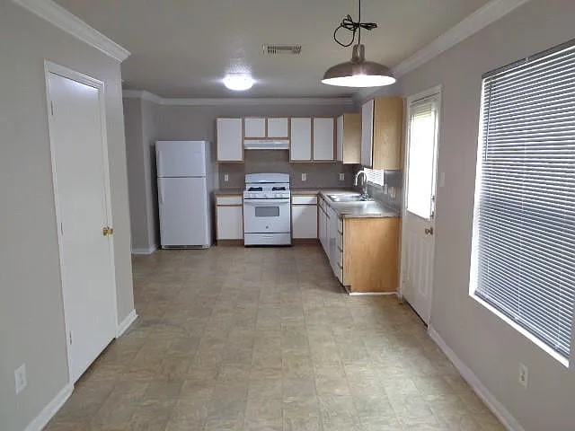 5034 Redwing Brook Trl — Photo 10