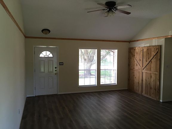3rd image of 8530 Lazy Brook Ln