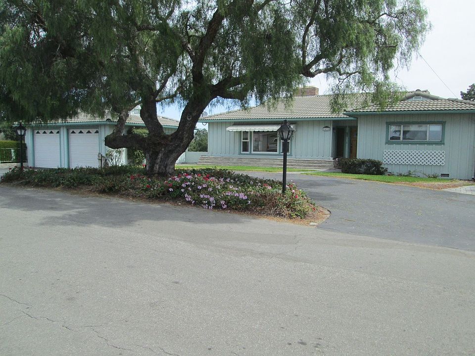 1st image of 1490 Hillcrest Dr