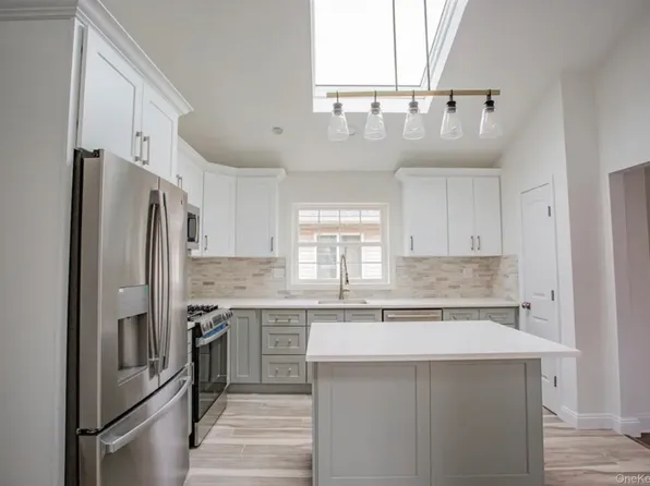 451 E Pine St, Long Beach, NY 11561