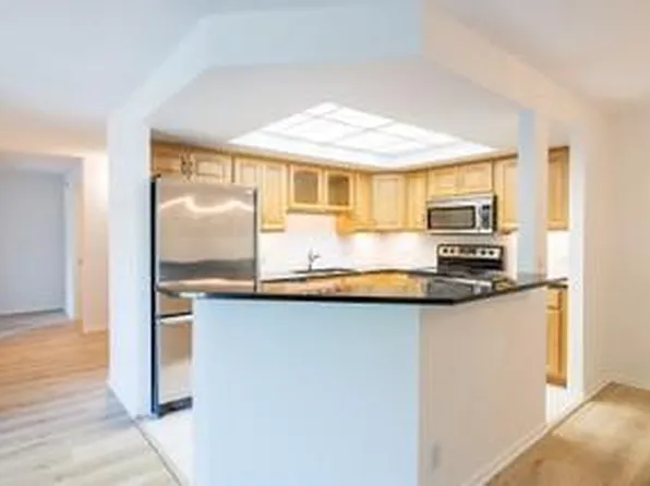 2885 Knox Ave S APT 404, Minneapolis, MN 55408