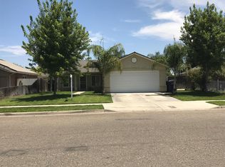 272 Maricopa Dr, Tulare, CA