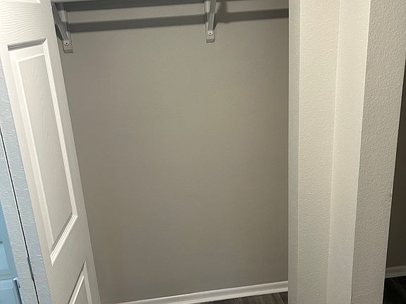 4th image of 576 Fairways Ln #101