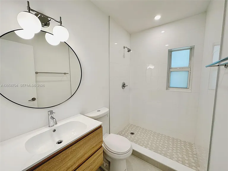 12125 NE 7th Ave #1 — Photo 7