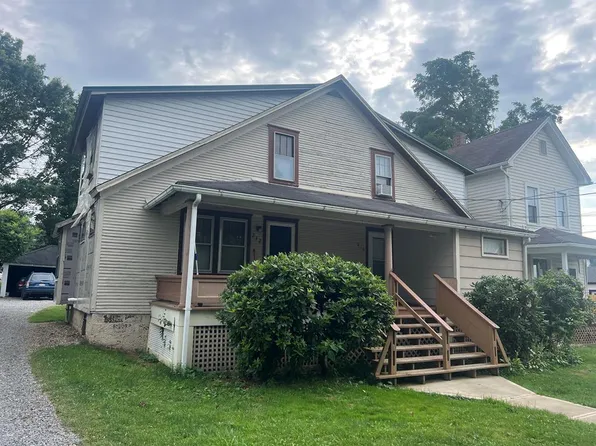 210 Gilfillan St, Franklin, PA 16323