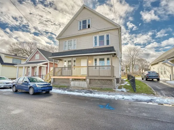 53 Hoeltzer St, Rochester, NY 14605