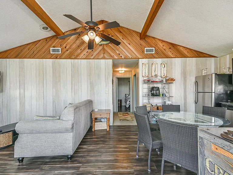 4026 Kent Dr — Photo 15