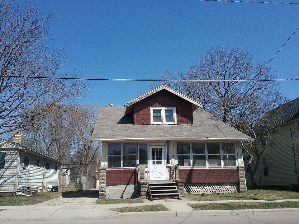 1st image of 232 N Pearl St