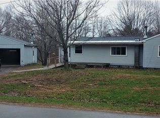 31 Sharp Rd, Fulton, NY 13069