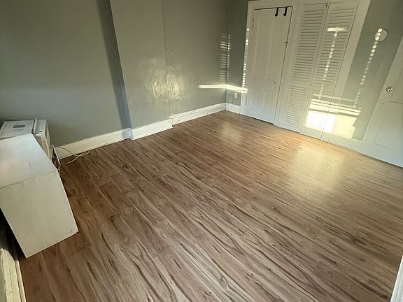 3rd image of 61 Lake St Floor 2