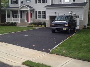 277 Riveredge Rd, Tenafly, NJ 07670