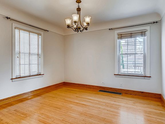 5th image of 1631 Gunderson Ave