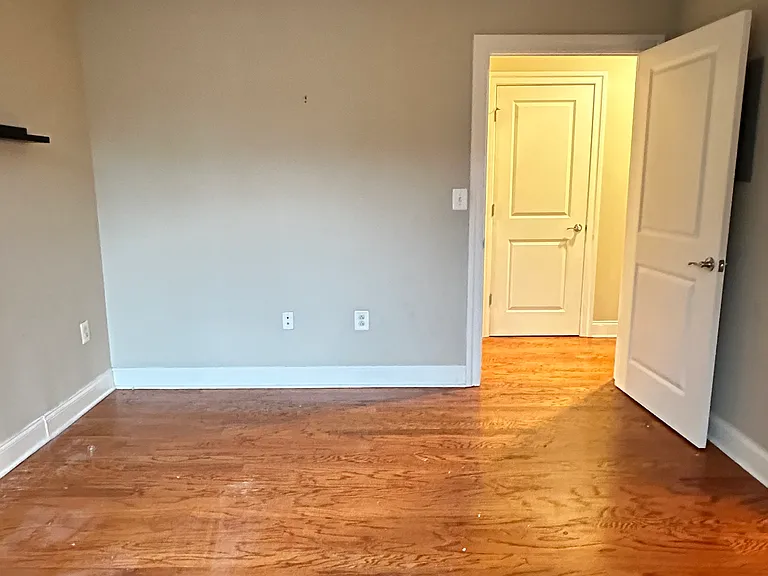 125 N 4th St #306 — Photo 9