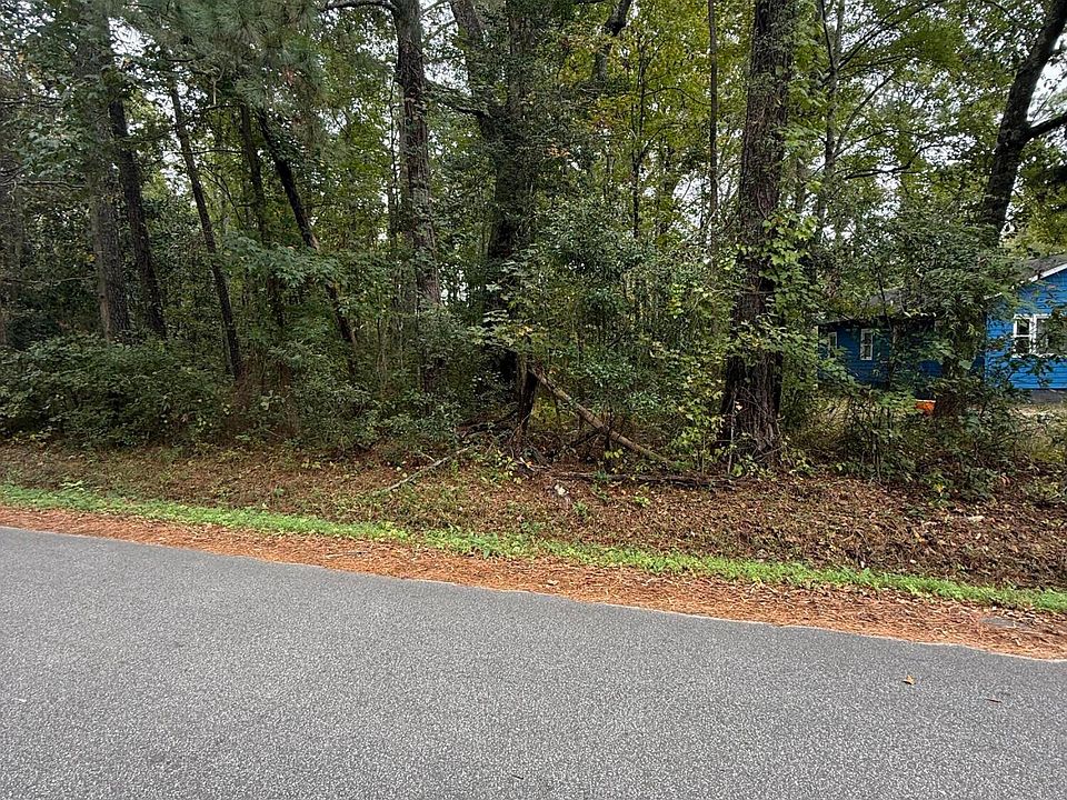 2nd image of 0 Benedict Ave
