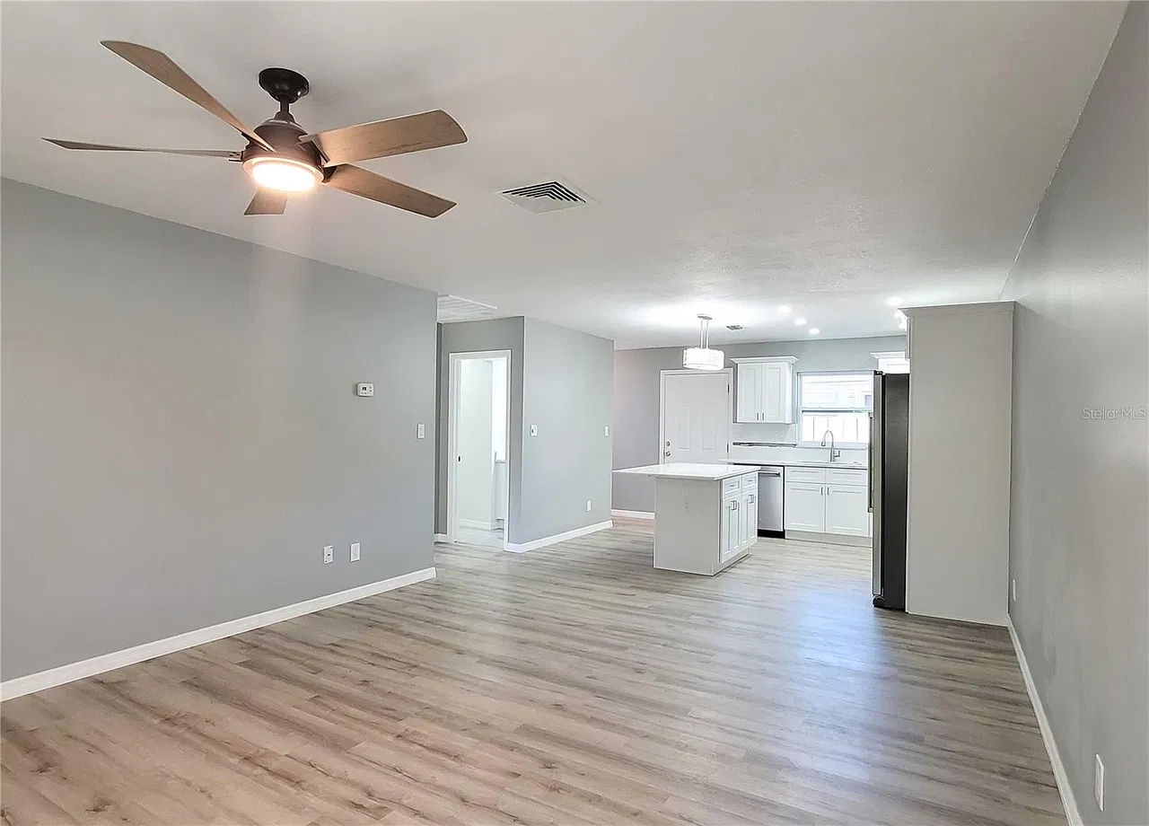 1 bed, 750 sqft, $1,900 — Photo 2