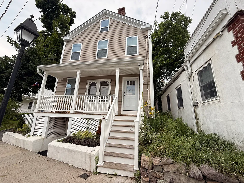 311 E Main St #3