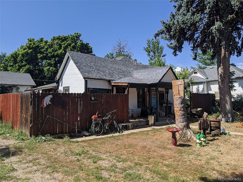 2nd image of 320 E Emma St