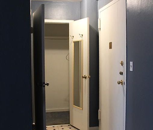 5th image of 11720 Edgewater Dr APT 501