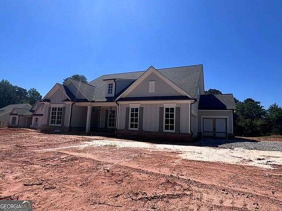 2nd image of 4779 E Reed Rd