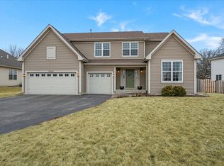 2924 Bauer Rd, North Aurora, IL 60542