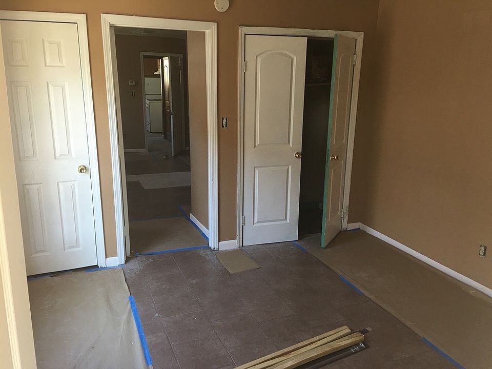 2nd image of 2638 Eagle St