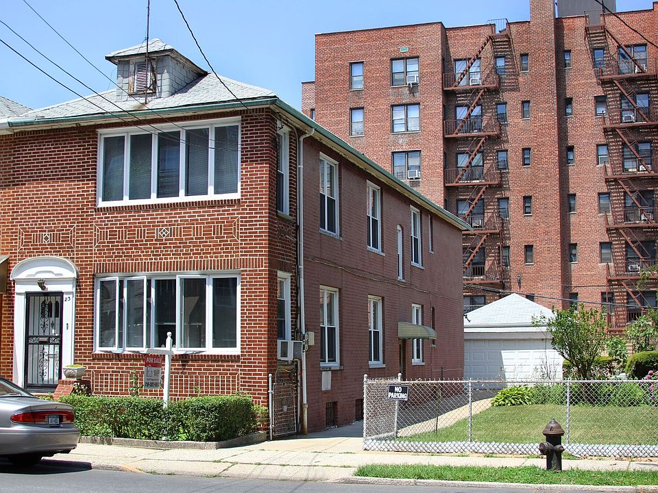 Front of house and Yard 