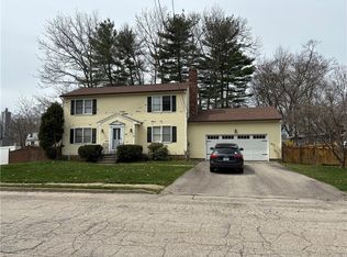 161 Posnegansett Ave, Warwick, RI 02888