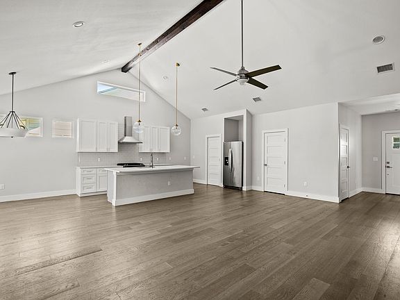3rd image of 4113 Alexandria Dr