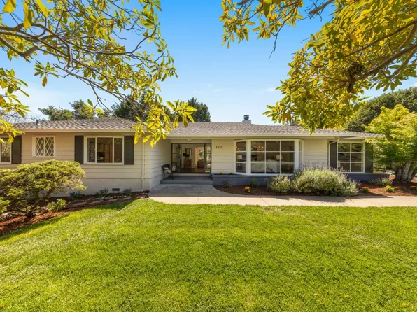 1575 Kingswood Dr, Hillsborough, CA 94010