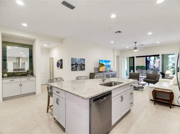 21530 Strada Nuova CIR #205, ESTERO, FL 33928