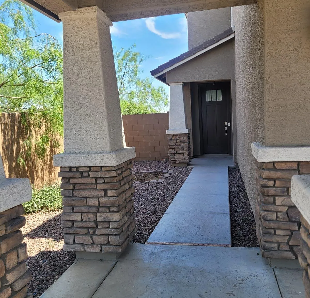 4 bed, 2.5 bath, 2579 sqft, $2,800 — Photo 4