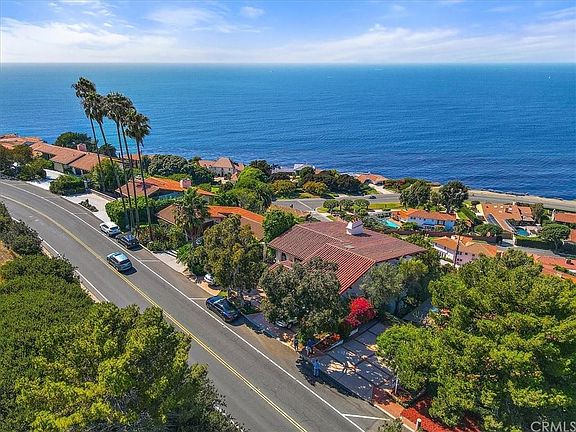 4th image of 621 Palos Verdes Dr W