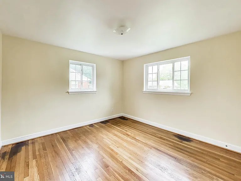 7215 Normandy Ln — Photo 10
