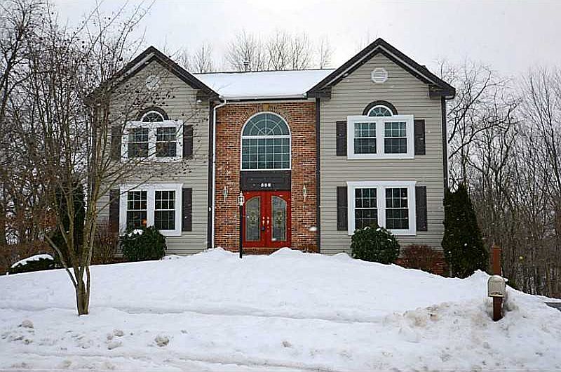 1st image of 508 Hedge Row Ct