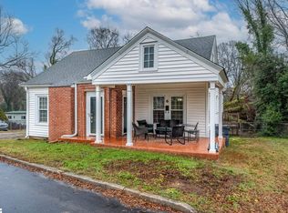 6 Harts Ct, Laurens, SC 29360