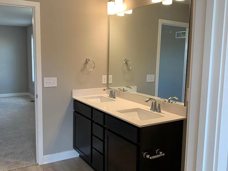 4825 Martingale Dr — Photo 15
