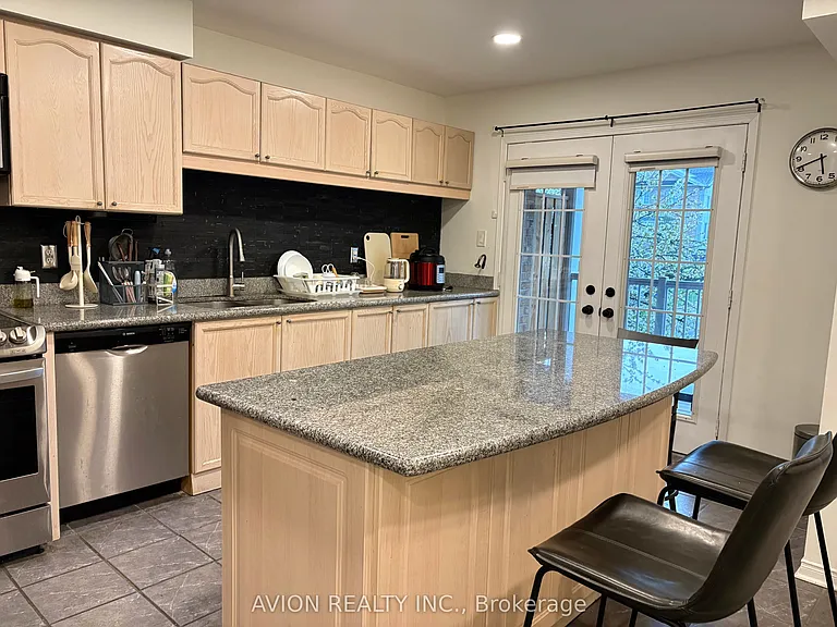 601 Shoreline Dr #6 — Photo 8