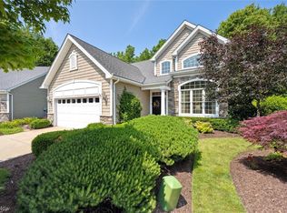 471 Bay Hill Dr, Avon Lake, OH 44012