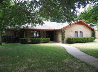 8104 San Cristobal Dr, Dallas, TX 75218