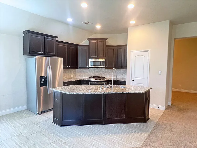 1326 Watercrest Park Ln — Photo 5
