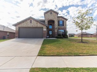 500 Peach Ln, Burleson, TX 76028