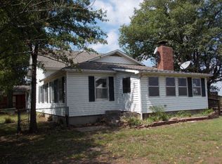 1249 Five Mile Ave, Baxter Springs, KS 66713